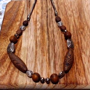 ❤️ BRIGHTON Wood/Metal Beaded Necklace